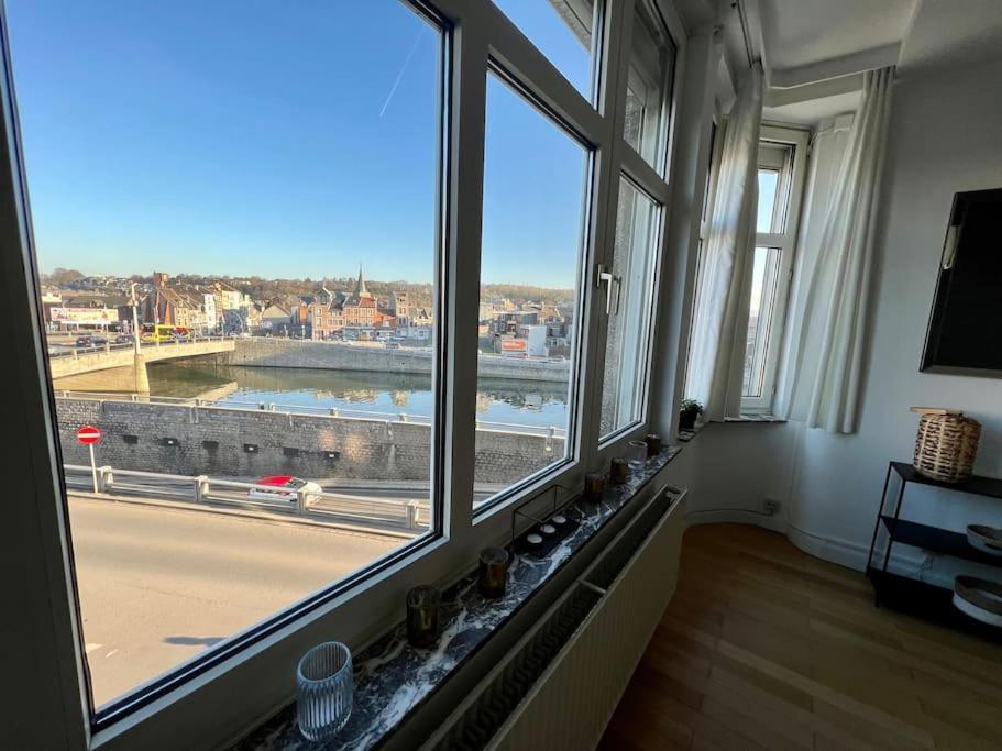 Bellevue - Grand Appartement Pour 5 Sur Les Quais De La Meuse Liege Bagian luar foto