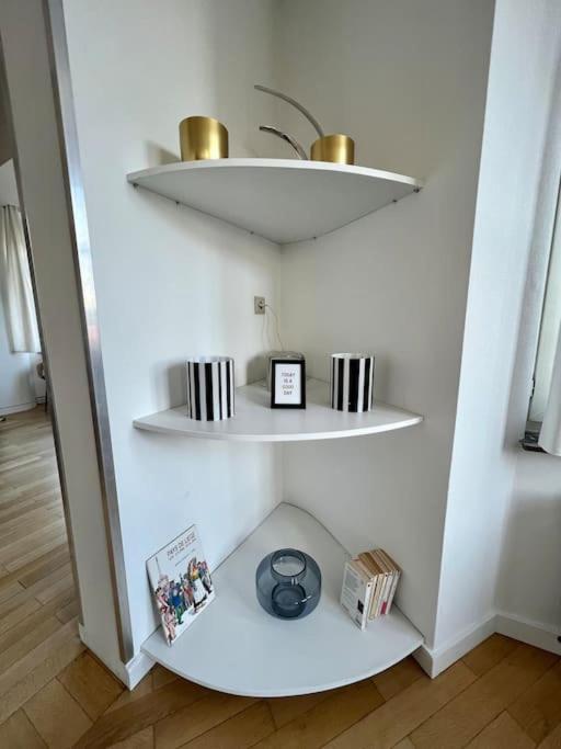 Bellevue - Grand Appartement Pour 5 Sur Les Quais De La Meuse Liege Bagian luar foto