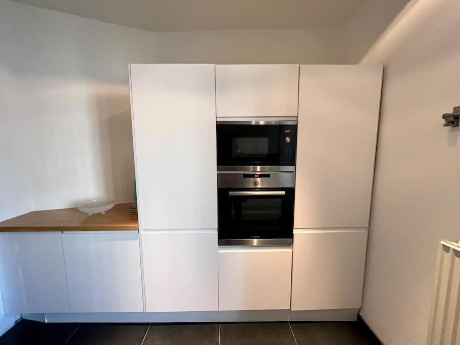 Bellevue - Grand Appartement Pour 5 Sur Les Quais De La Meuse Liege Bagian luar foto